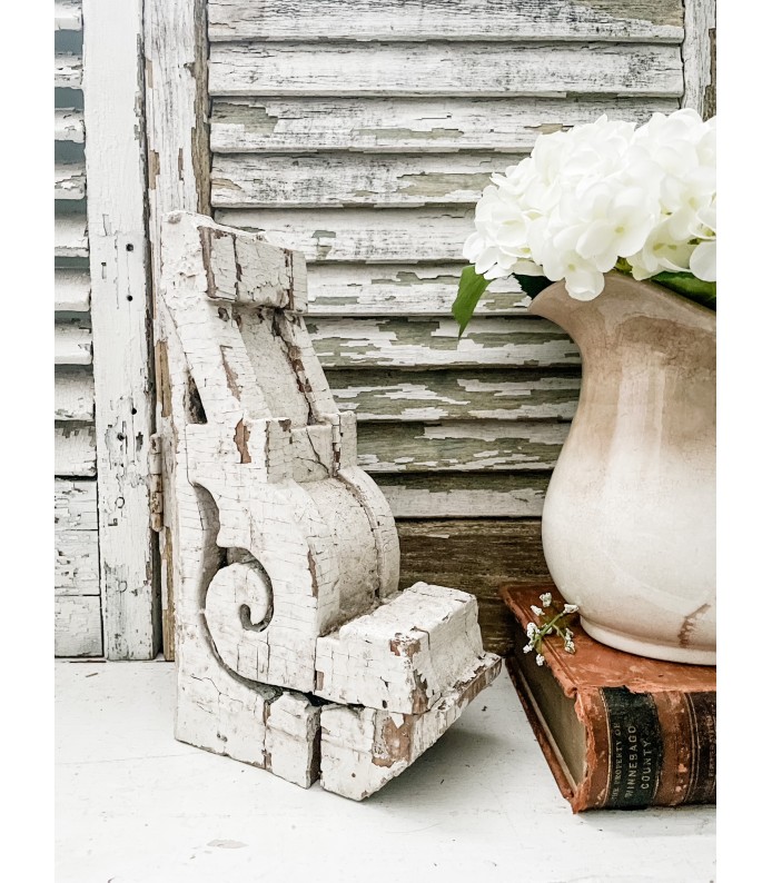 Vintage Architectural Salvage Chippy White Corbel - Beautiful, Rare size 